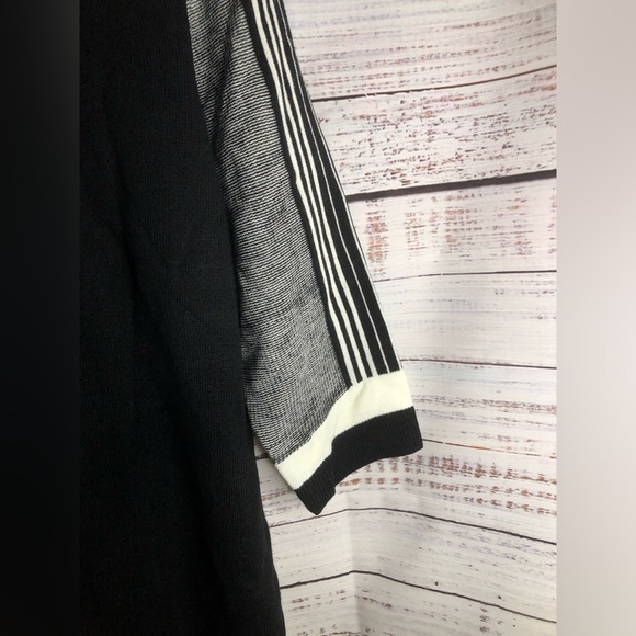 VENUS Black and White 3/4 Sleeve Scoop Neck Sweater Dress - Picture 12 of 14